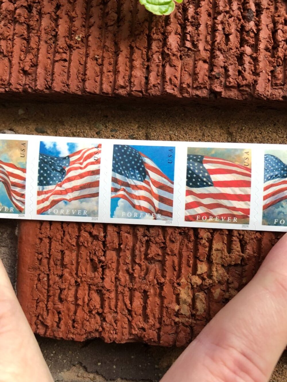 5 Rolls of 100, 500 Total Stamps, Never Expire, Holiday Card Season Is Coming - Picture 11 of 12